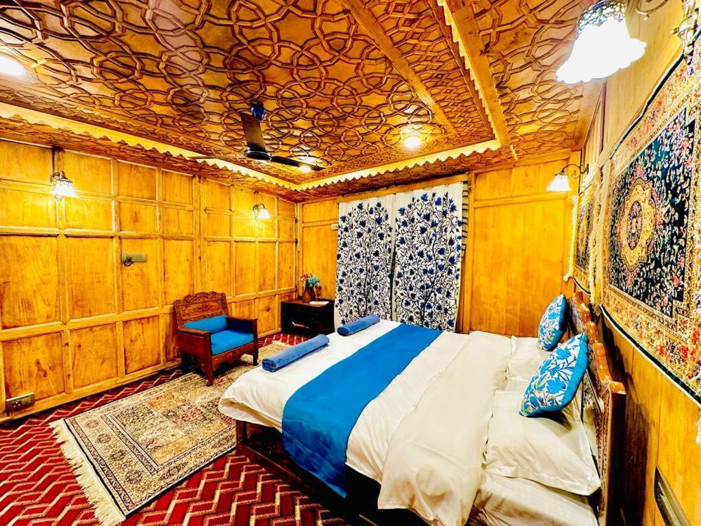 New Zealand Group Of Houseboats Otel Srīnagar Dış mekan fotoğraf